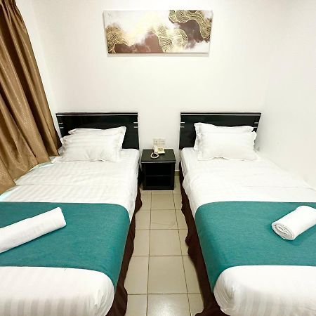 Hotel Tourist City Centre By Hotspot Essential Kota Kinabalu Exterior photo