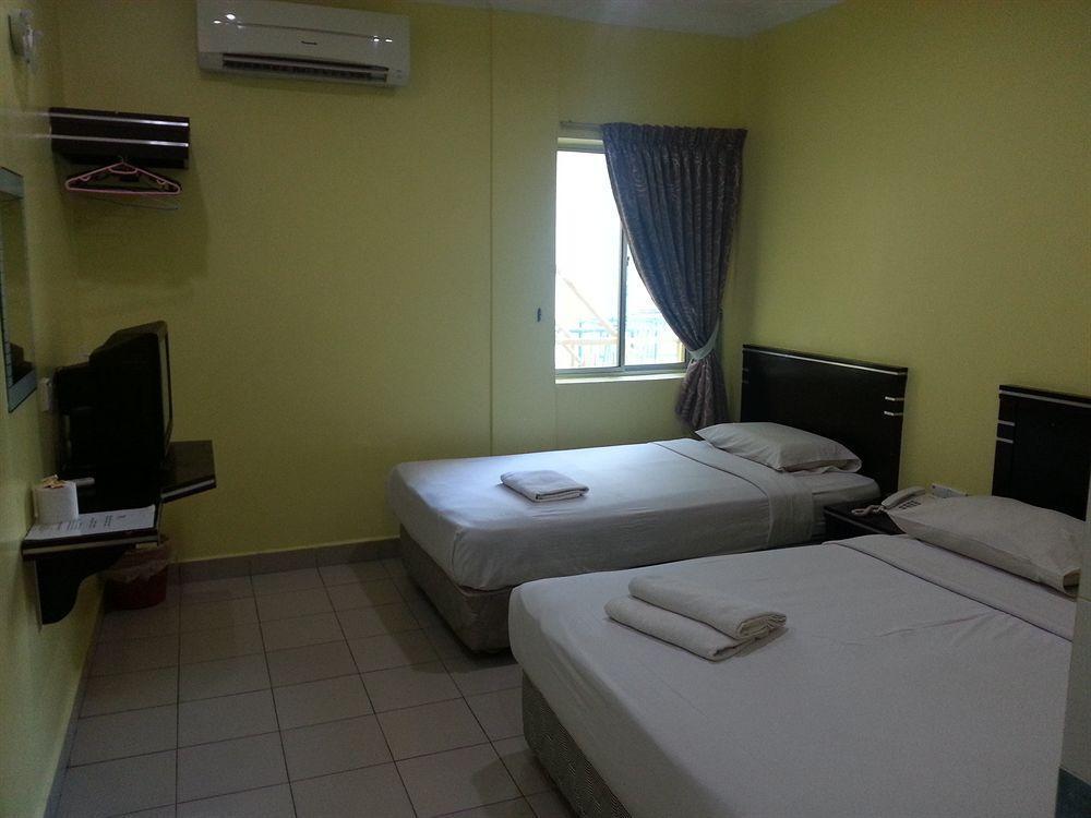 Hotel Tourist City Centre By Hotspot Essential Kota Kinabalu Exterior photo
